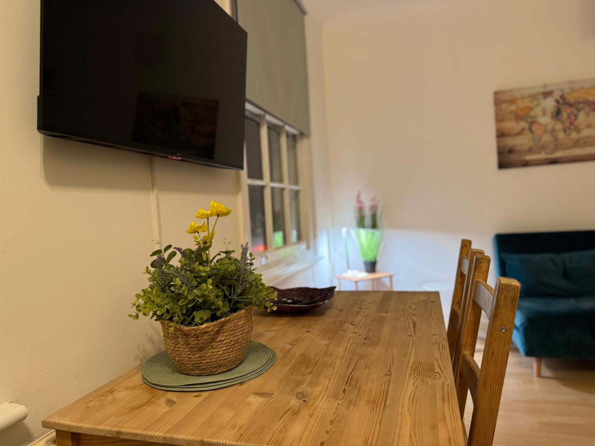 Prime Location In Camden Town * Londres